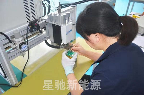 �늳��ք��c(di��n)���C(j��)